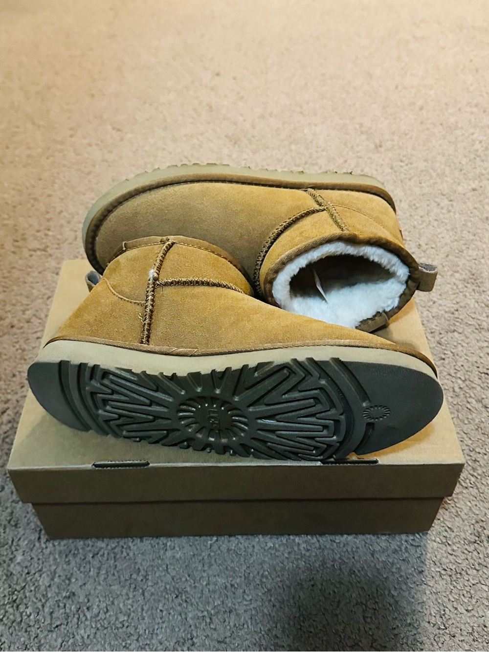UGG Ankle Bootie boots